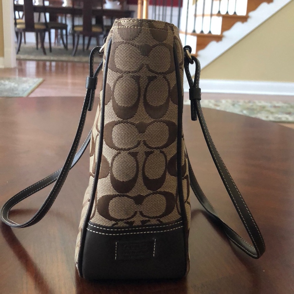 Coach shoulder bag - Picture 3 of 6